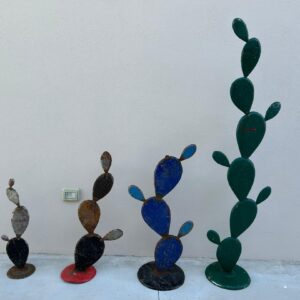 Serie di Cactus Decorativi in Metallo Verniciato