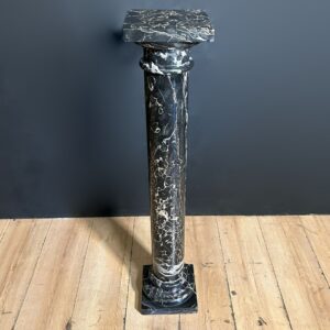Colonna in Marmo Pregiato Nero Portoro