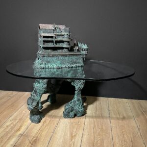 Tavolino Con Castello