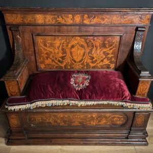 Antica Cassapanca Intarsiata