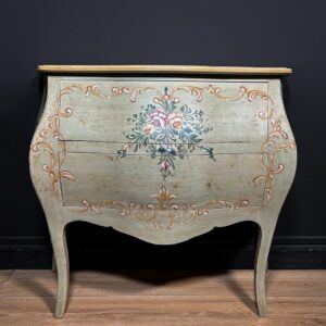 Como Laccato e Dipinto