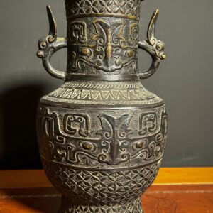 Vaso Orientale in Bronzo