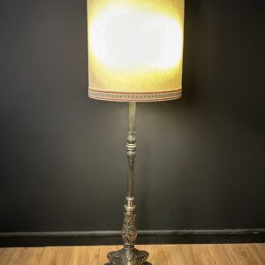 piantana in metallo argentato