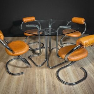 Tavolo con Sedie Vintage