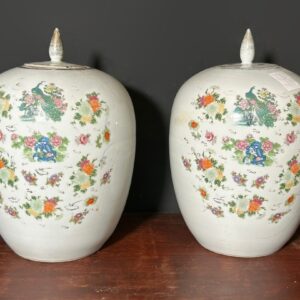 Coppia di Vasi Orientali