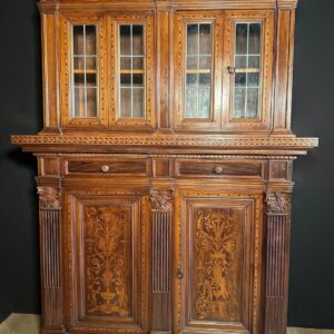 Antica Credenza Rinascimentale