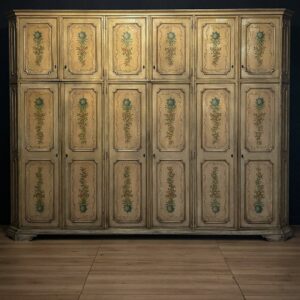 Antico Armadio 12 Ante
