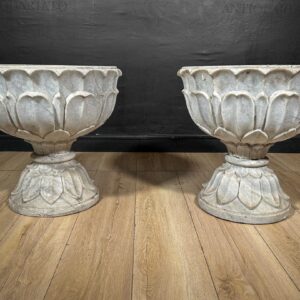 Coppia di Vasi in marmo