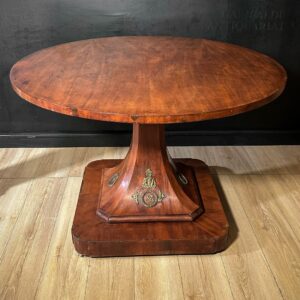 古董帝国风格桌子