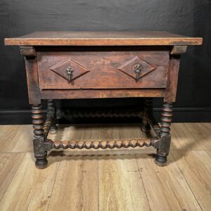 Antico Tavolino Massello