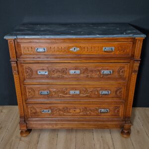 Antico Comò Umbertino