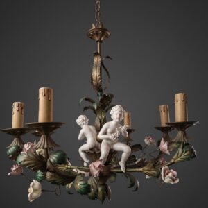 Lampadario con Putti