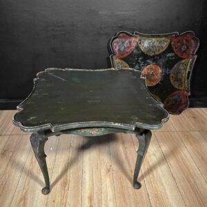 Tavolino Inglese con Vassoio