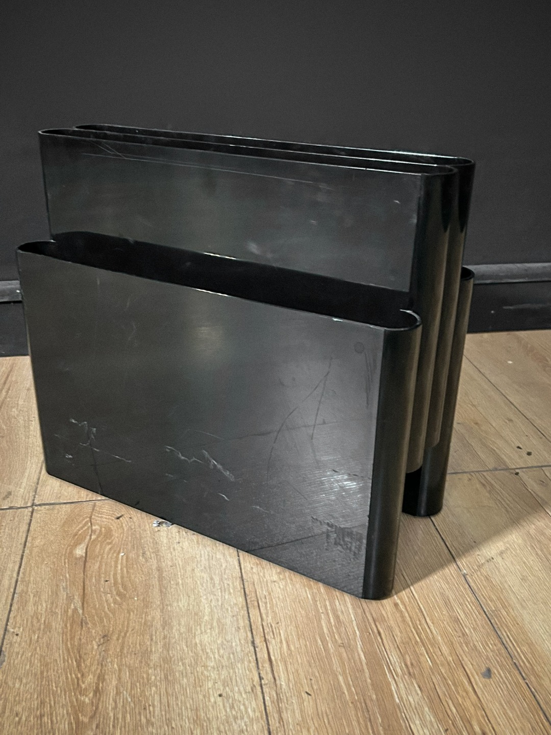 portagiornali kartell - immagine 3