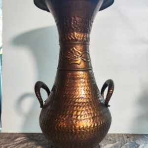 Vase en cuivre