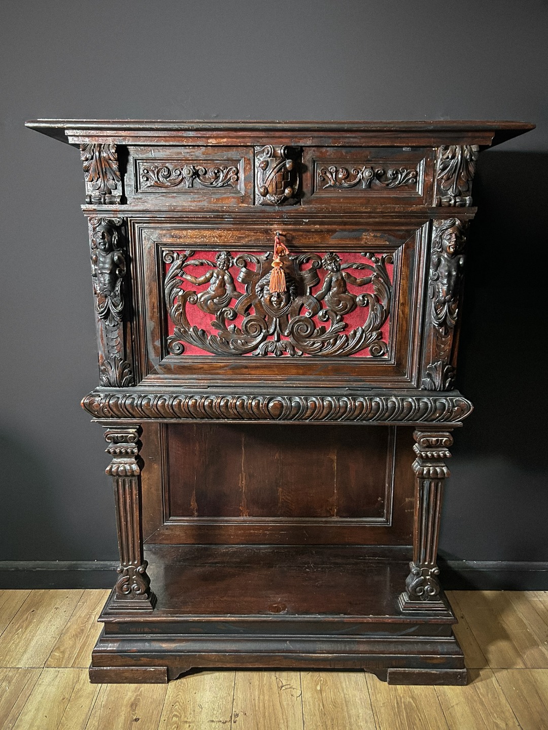 Credenza Rinascimentale
