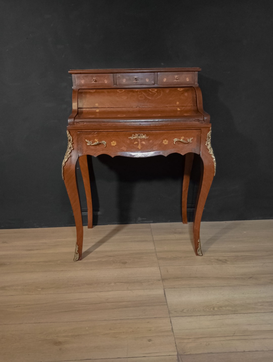 Elegante Ribalta con Meccanismo a Rullo - immagine 2