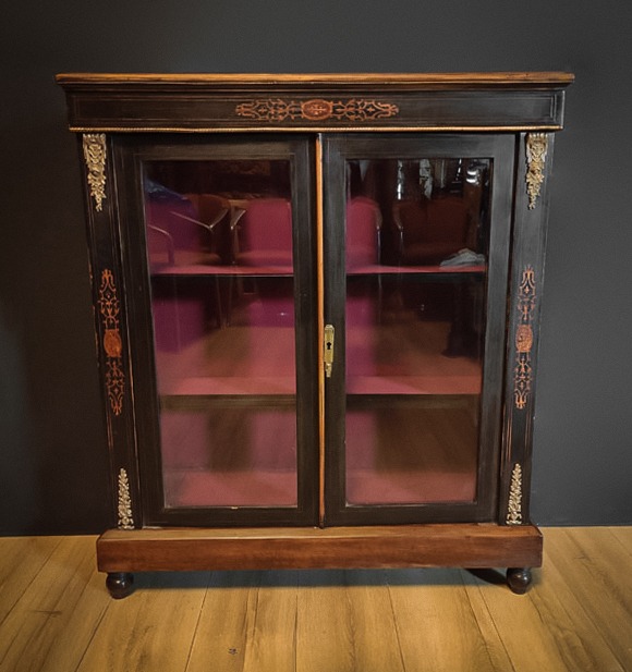 Antique Victorian Showcase