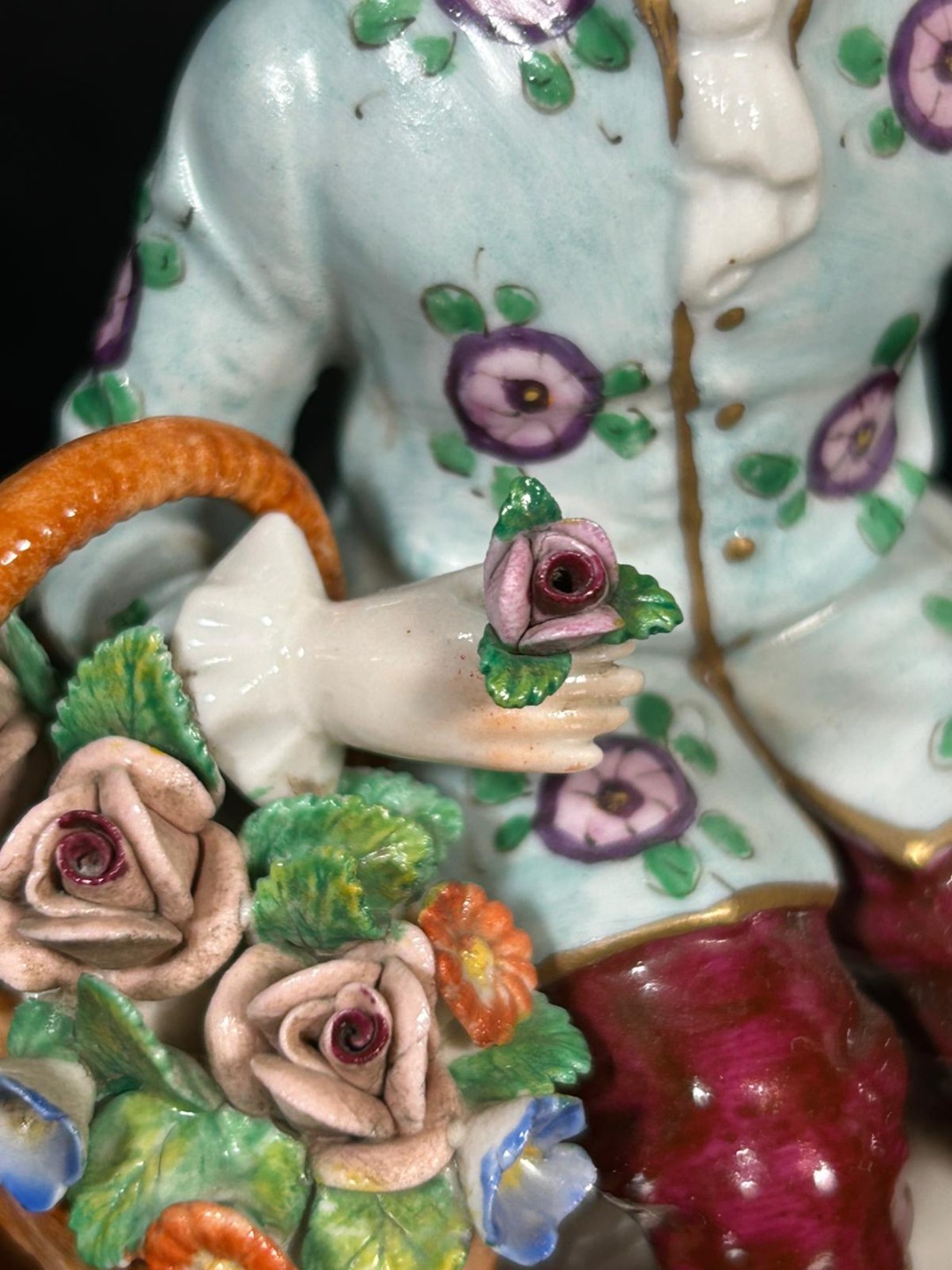 Elegante Statuetta Capodimonte Scena Romantica - immagine 9
