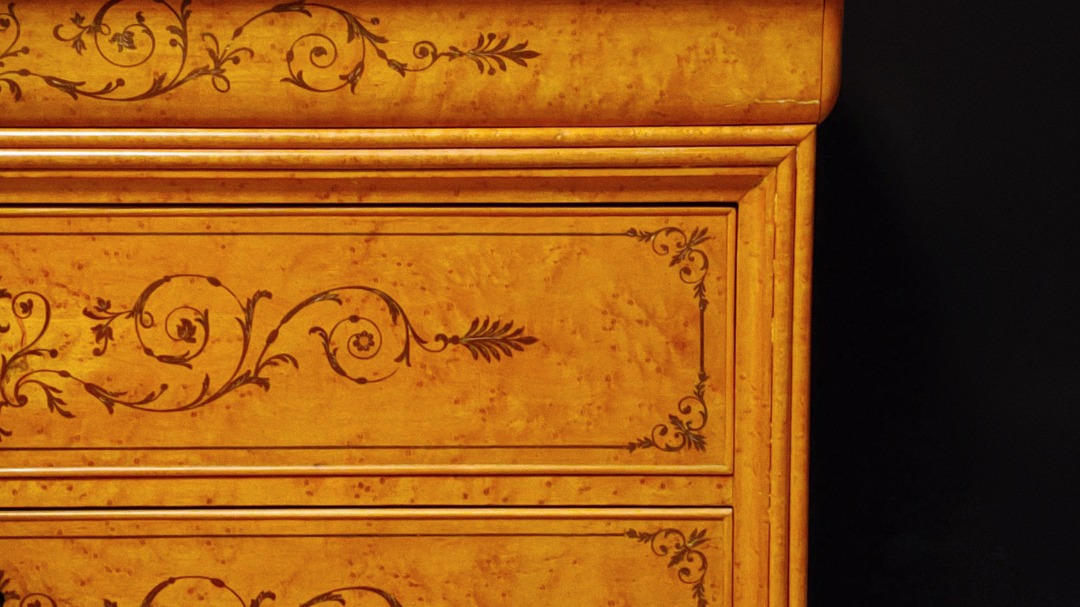 Antico Comò in Legno di Acero – Epoca ‘900 - immagine 3