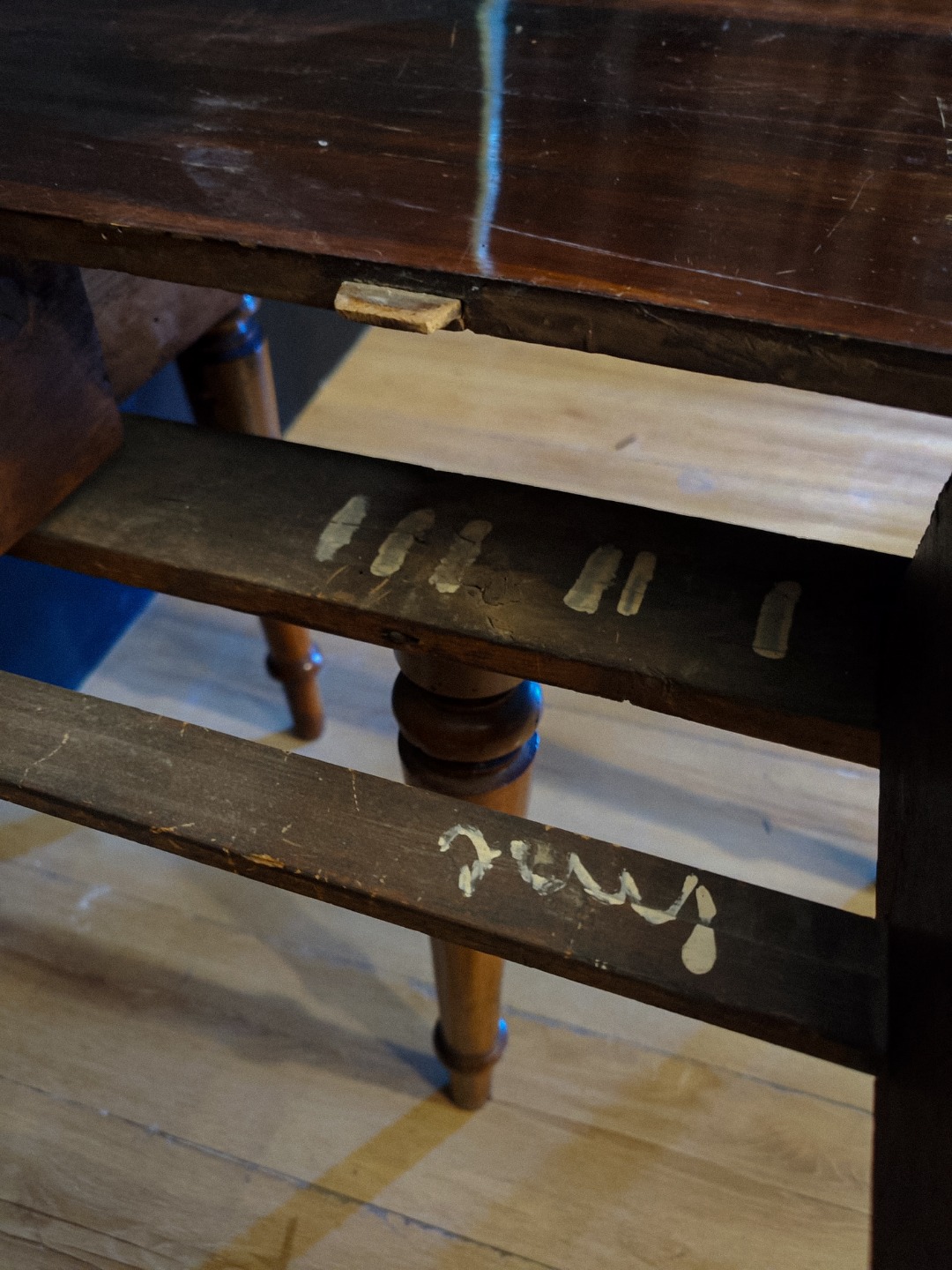 Tavolo Rustico in Noce - immagine 6