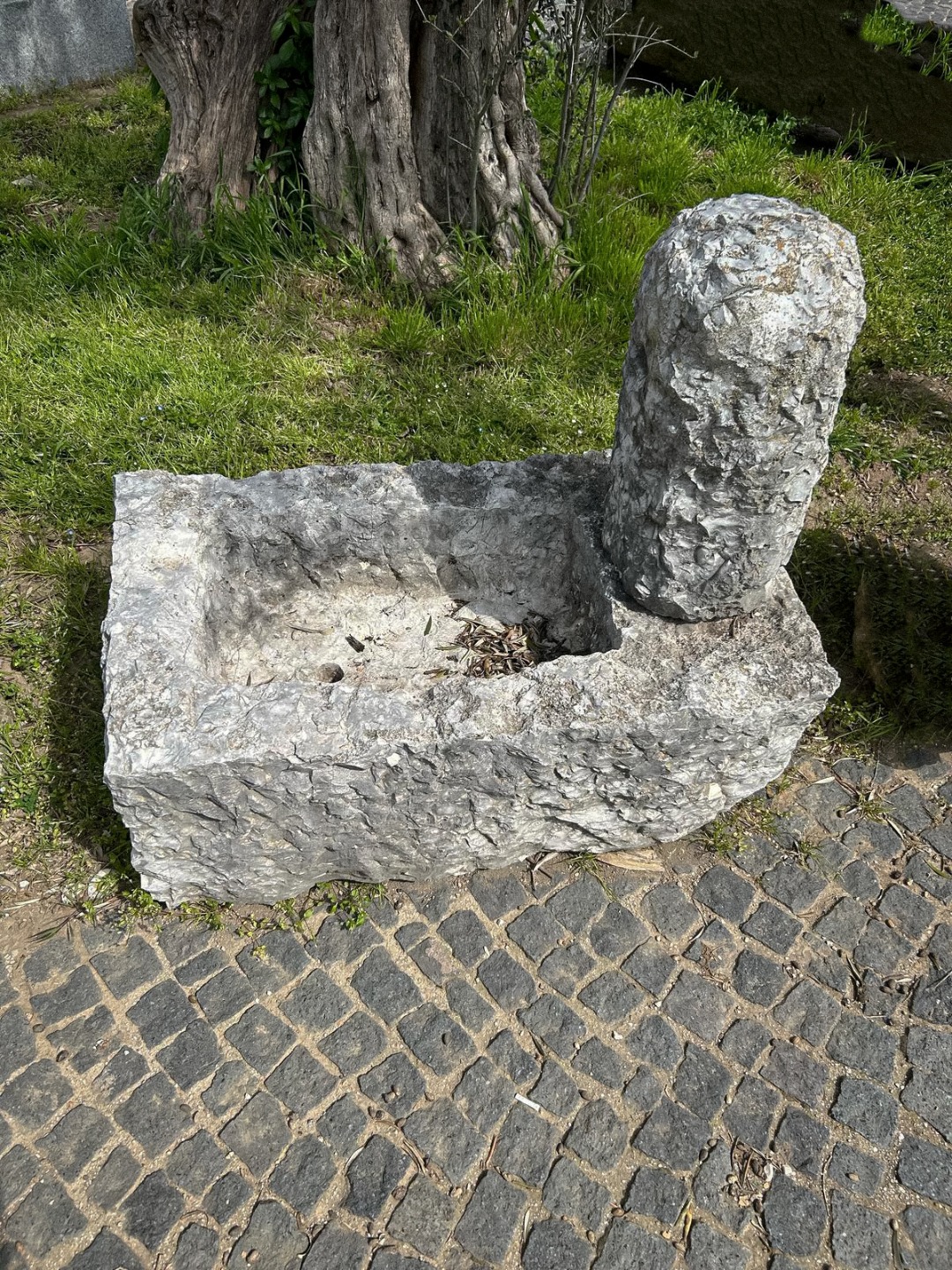 Fontana Pietra Arenaria - immagine 7