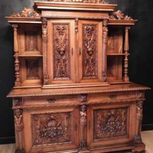 Antica Credenza Rinascimentale